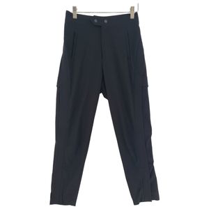 Athleta Cargo Pant Size XS/S in Black Hiking Track & Field Performance